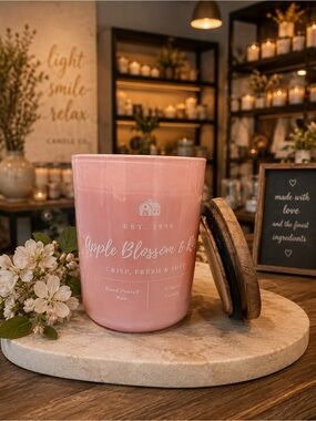 Apple Blossoms Pink Ceramic Scented Candle